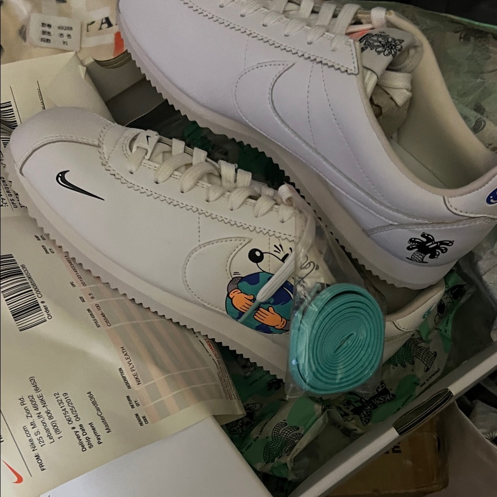 NWT Nike Cortez 2019 earth day with Green and Blue Graphics 🔥🔥🔥 - Picture 2 of 5